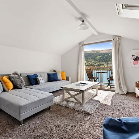 Sunny Lakeview Villa Κουίνσταουν Εξωτερικό φωτογραφία
