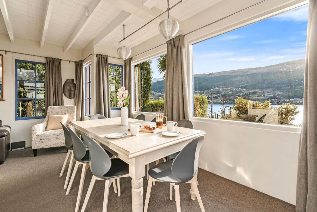 Sunny Lakeview Villa Κουίνσταουν Εξωτερικό φωτογραφία
