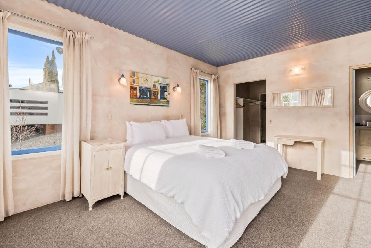 Sunny Lakeview Villa Κουίνσταουν Εξωτερικό φωτογραφία