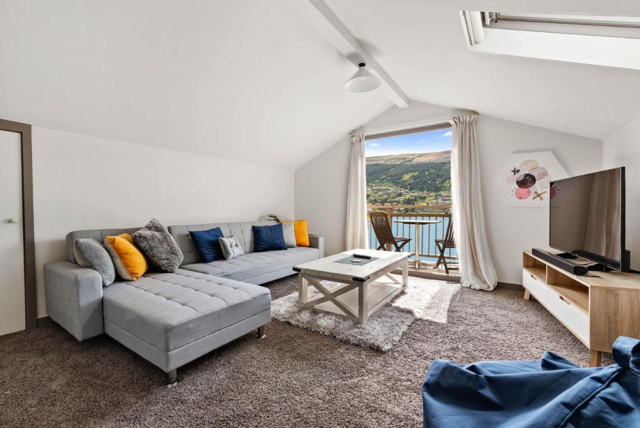 Sunny Lakeview Villa Κουίνσταουν Εξωτερικό φωτογραφία