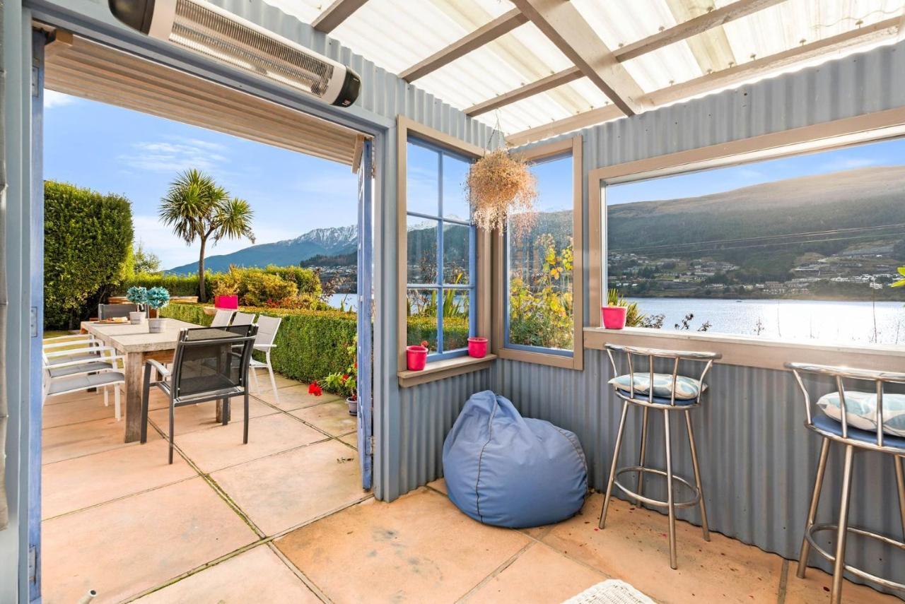Sunny Lakeview Villa Κουίνσταουν Εξωτερικό φωτογραφία
