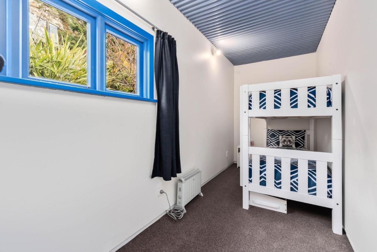 Sunny Lakeview Villa Κουίνσταουν Εξωτερικό φωτογραφία