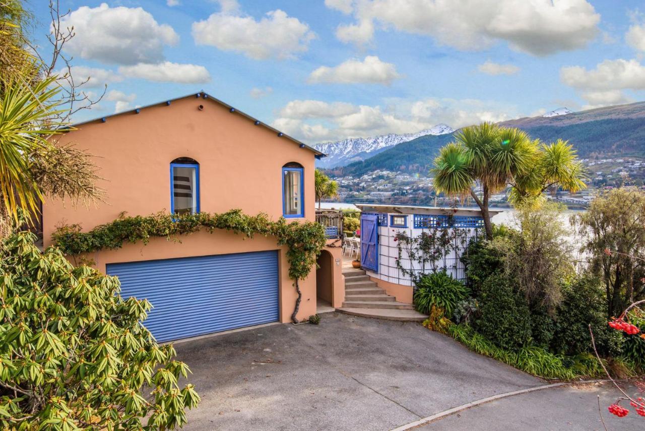 Sunny Lakeview Villa Κουίνσταουν Εξωτερικό φωτογραφία