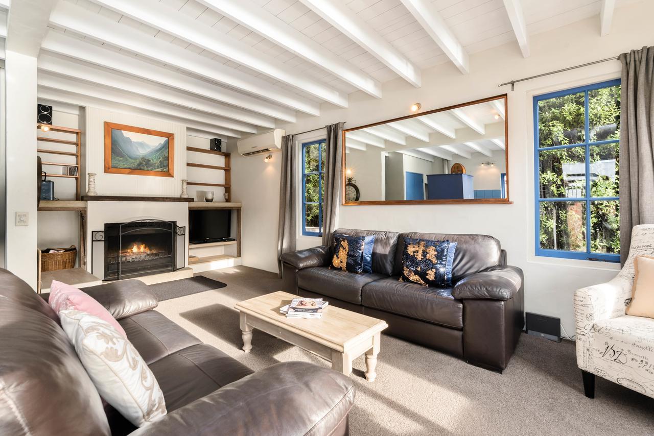 Sunny Lakeview Villa Κουίνσταουν Εξωτερικό φωτογραφία